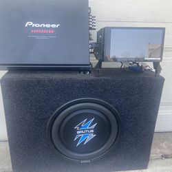 Pioneer Combo And “10” Hifonics Speaker 