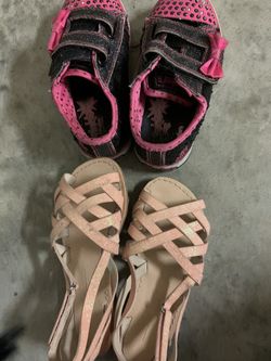 Shoes size 9