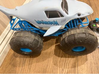 Megalodon monster jam truck remote control