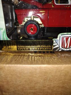 1959 GMC 100 Step side 4X4 1:24 Scale (Chase)