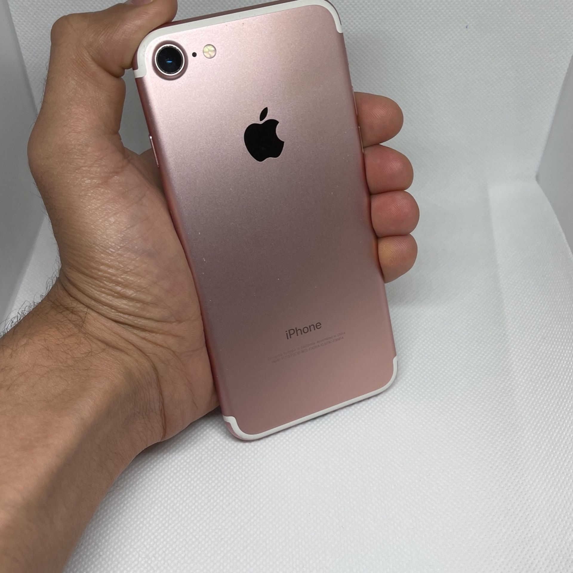 iPhone 128gb ROSE GOLD(UNLOCKED)