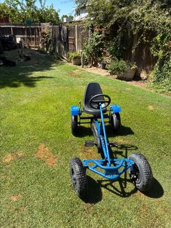Pedal car