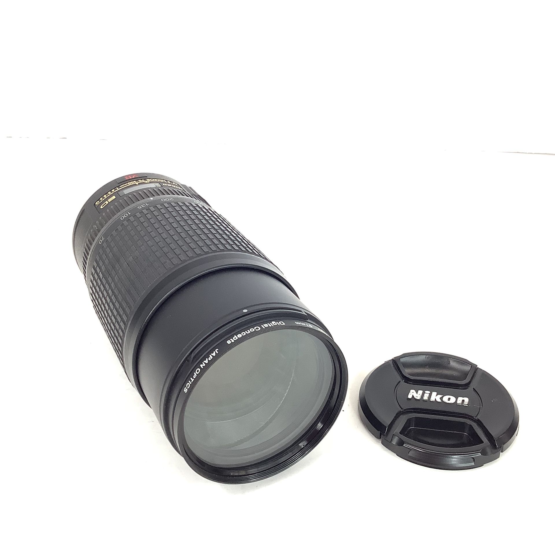 Nikon 70-300mm f/4.5-5.6G ED IF AF-S VR Nikkor Zoom Lens for Nikon Digital SLR Cameras