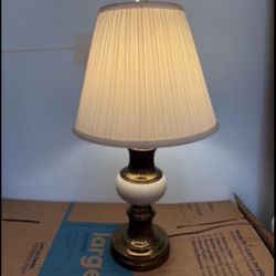Traditional Table Lamp with Shade 