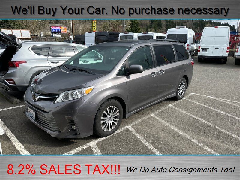 2018 Toyota Sienna XLE 8-Passenger