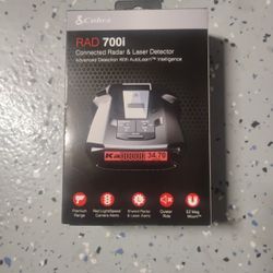 Cobra RAD 700i