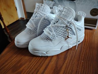 Women Jordan 4