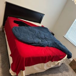 Queen Mattress/boxspring Bed