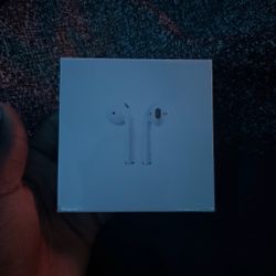Brand new inna box my aunt gave them to to me but I don’t need them