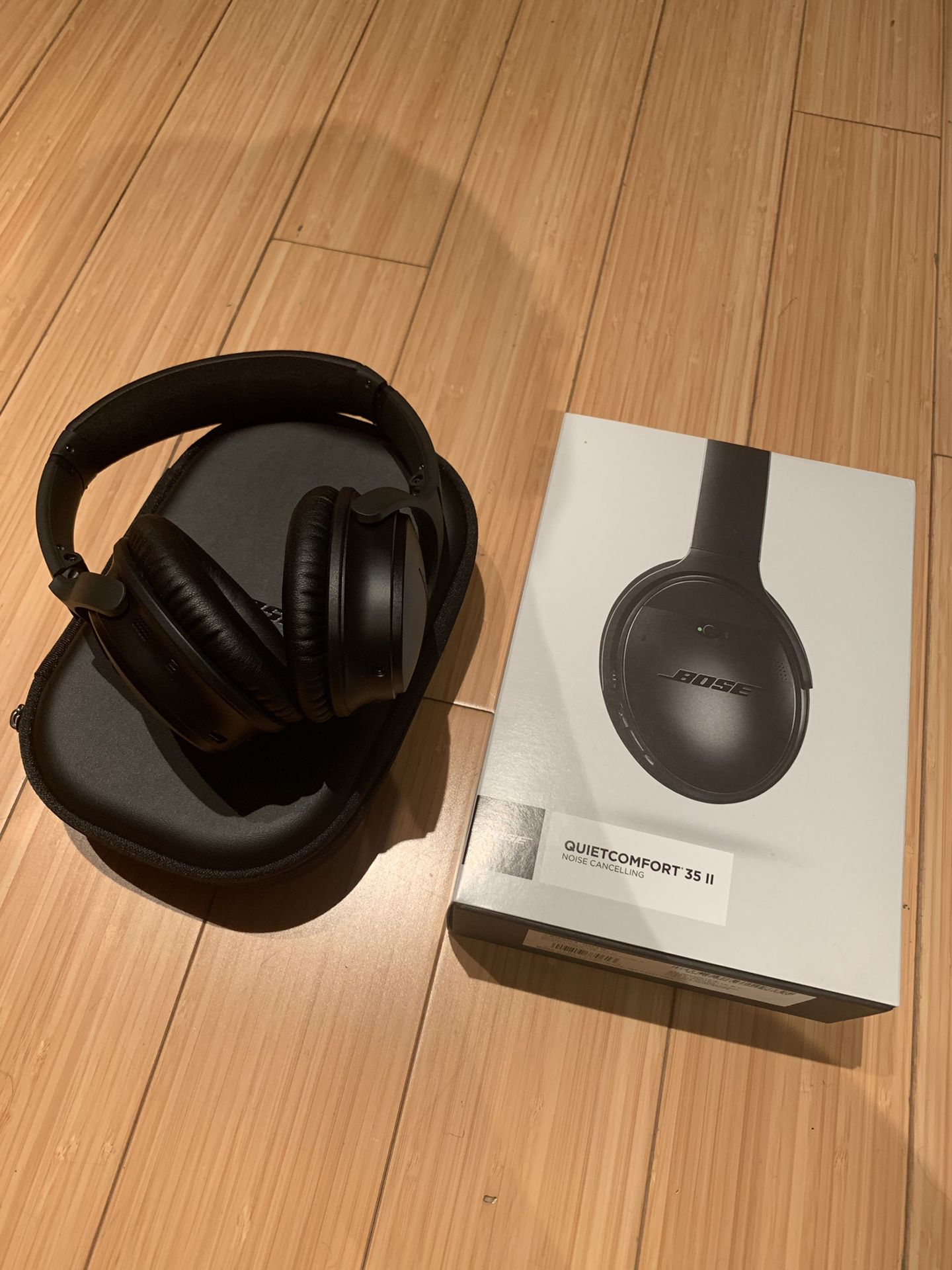 Bose QuietComfort 35 II wireless headphones II Noise cancellation with box