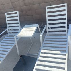 Patio Lounge Chairs 