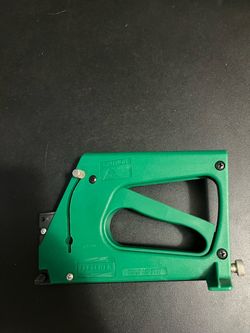 Manual Staple Gun / Hand Stapler – Heavy Duty