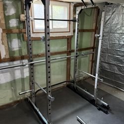 Squat Rack With Attachments