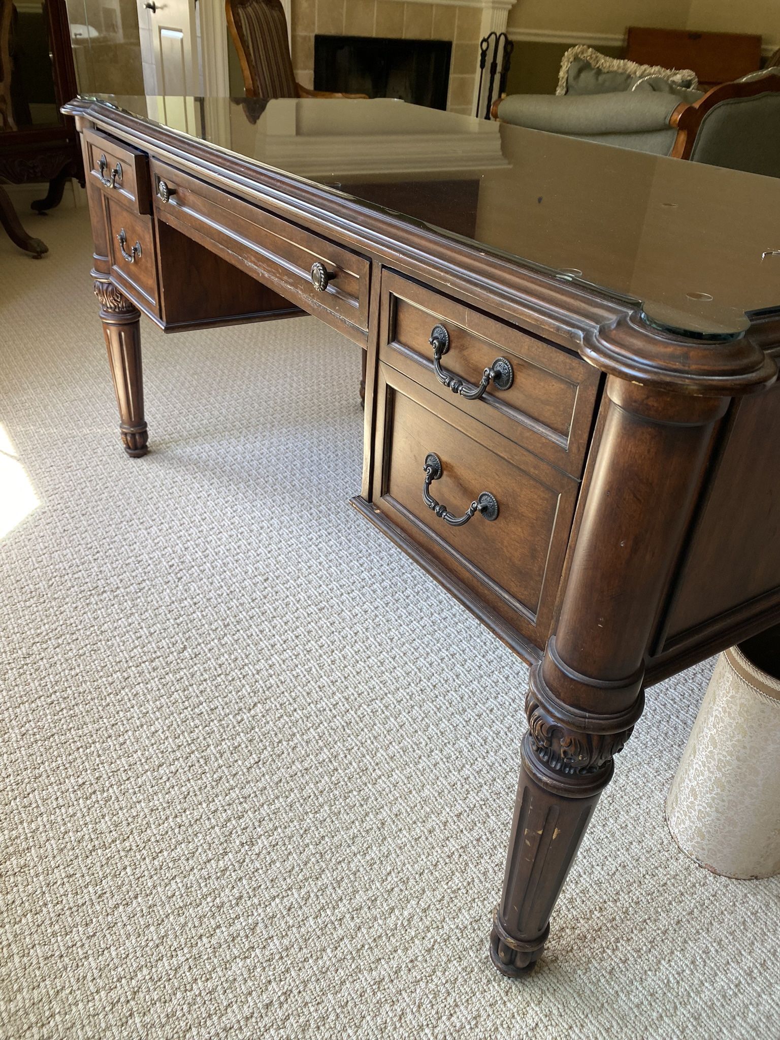 Ethan Allen Desk And Chair