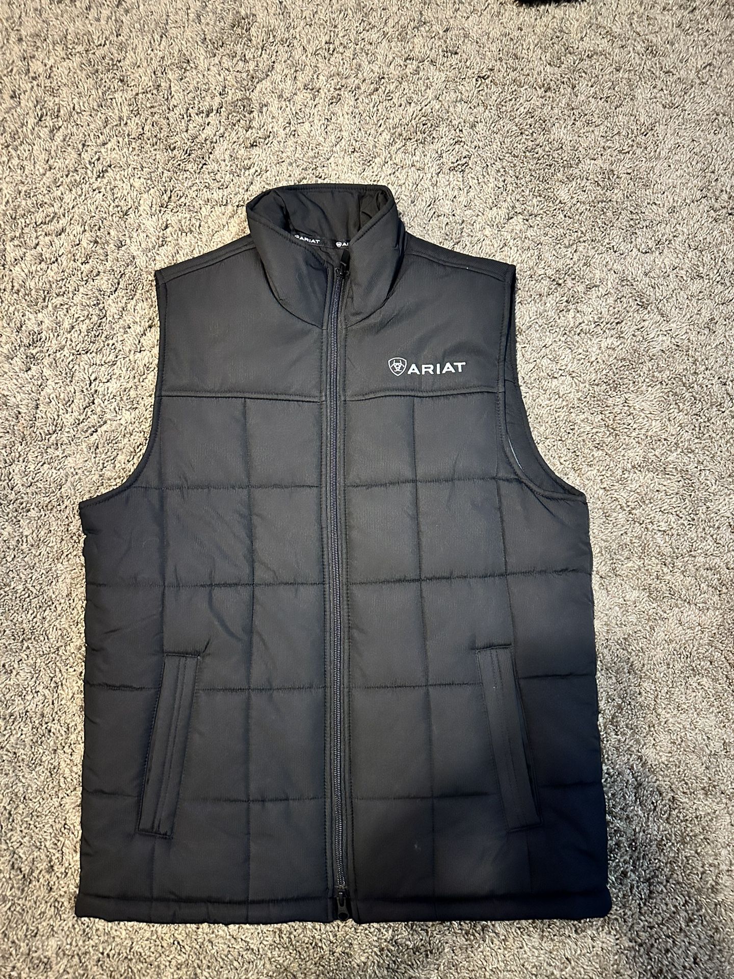 Brand New Ariat Men’s Small Vest Never Worn