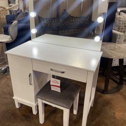 Brand New Vanity, Stool Included. No Credit  Needed Payment Available Only $49 Down 