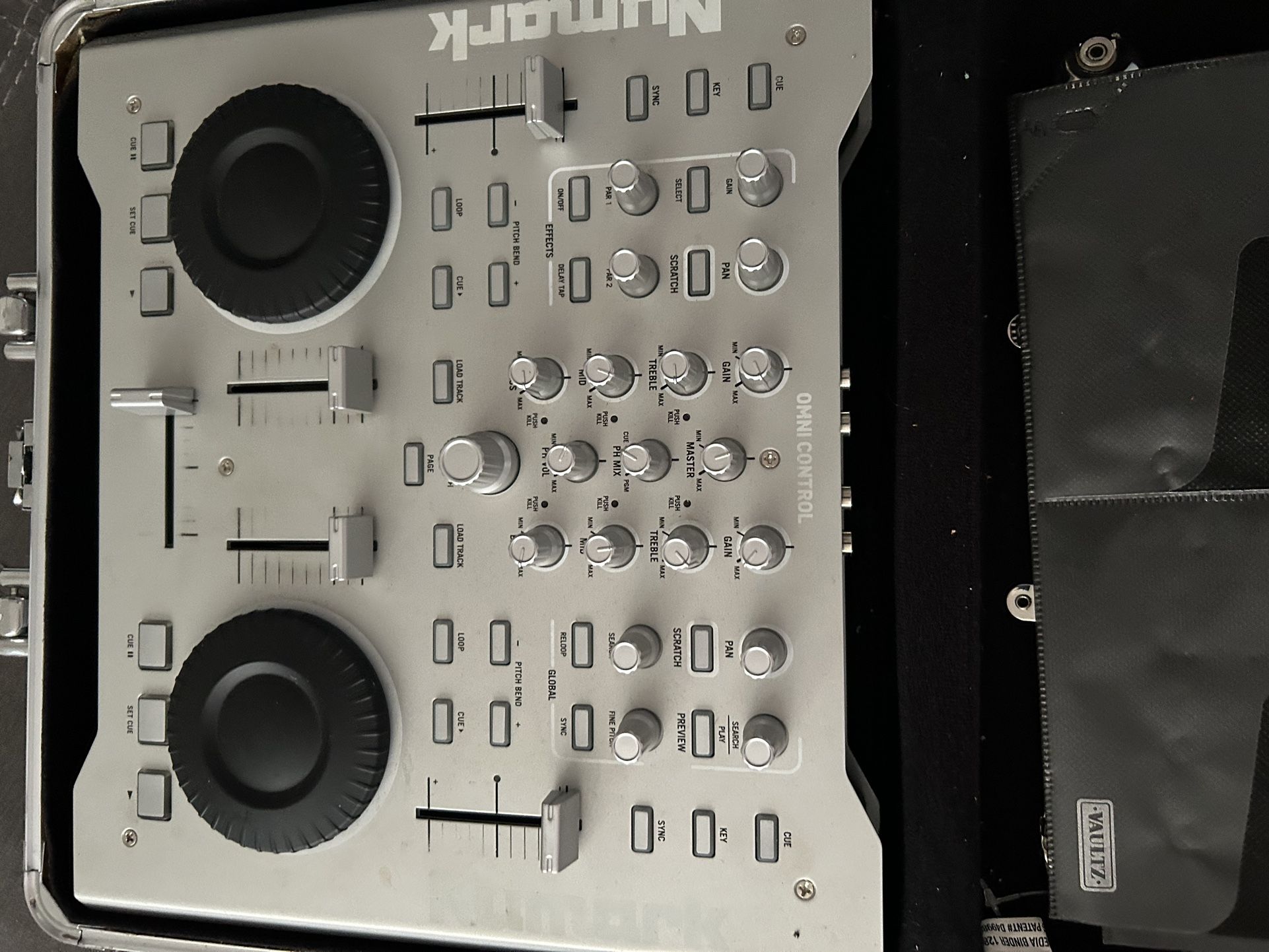 Numark Omni Control USB/midi DJ Controller
