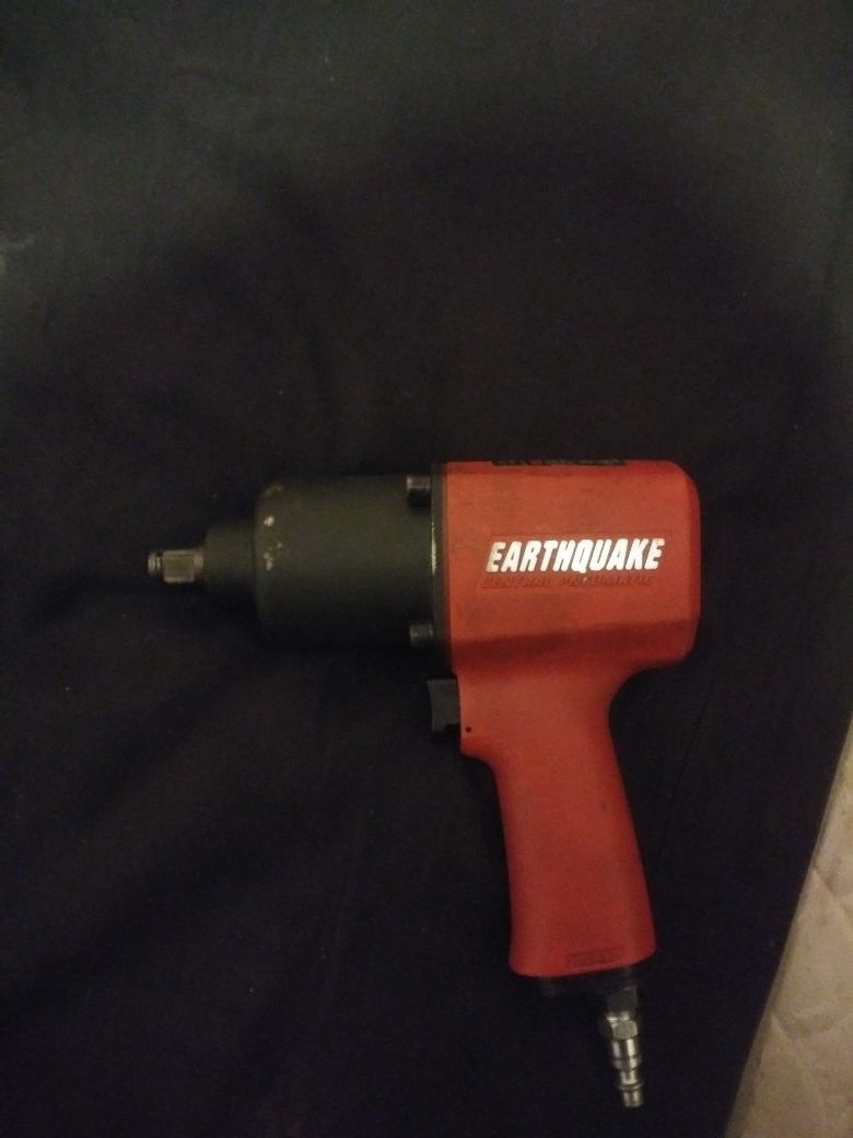 Impact wrench