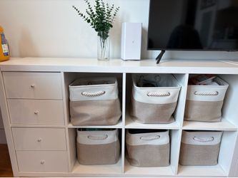 IKEA 8 Cubby Kallax With Two Sets of Two Drawers