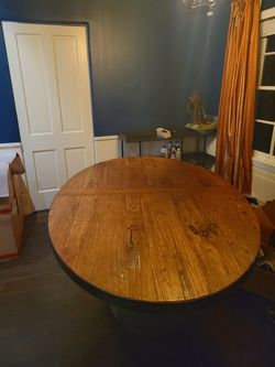 Dining room table