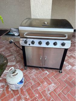 Char Broil 6 burner BBQ grill