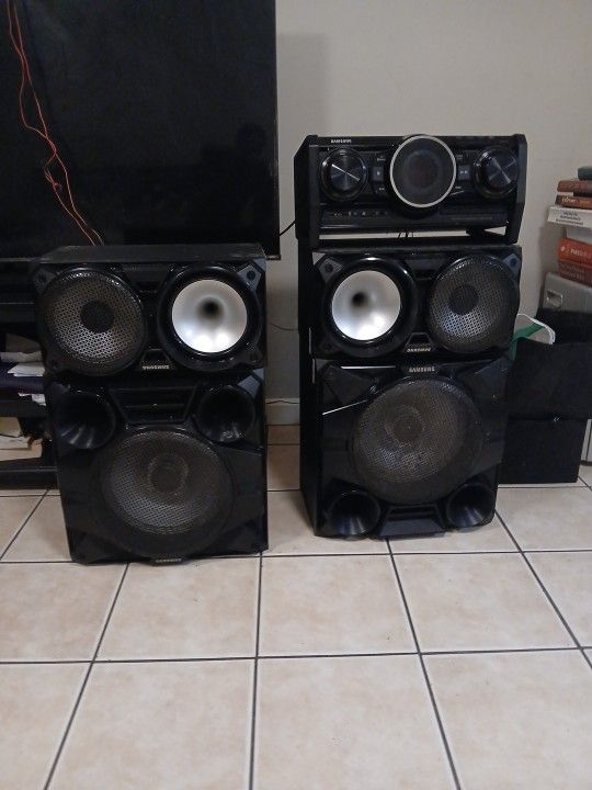 Samsung Bluetooth Hi Fi Sterio System