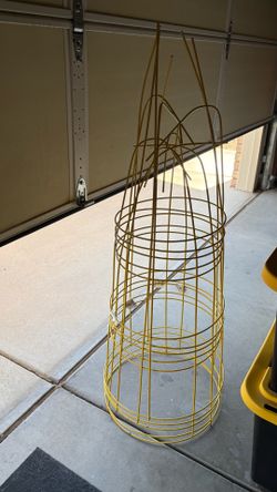 Brand New Tomato plant cages all 5 $15