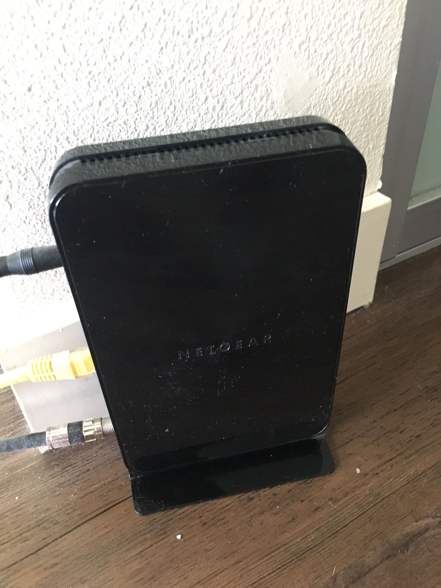 NETGEAR - 16 x 4 DOCSIS 3.0 Cable Modem - Black