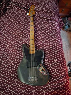 4 string bass