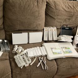 Nintendo Wii Bundle 