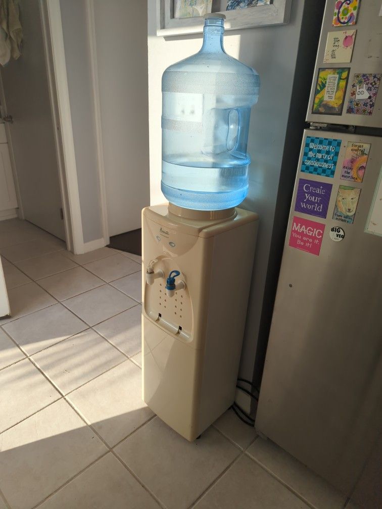 Water Cooler And Dispenser