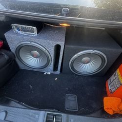 12in x2 JBL subwoofer 1 Ported/ 1 Nonported 