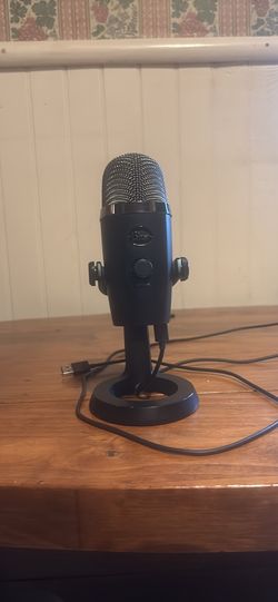 Blue Yeti Nano USB Microphone