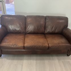 Leather Sofa In Excellent Condition