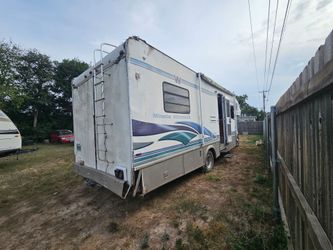 99 Ford F-350 Winnebago RV