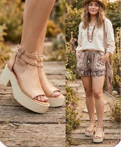 Women's Woven Platform Sandals size 7