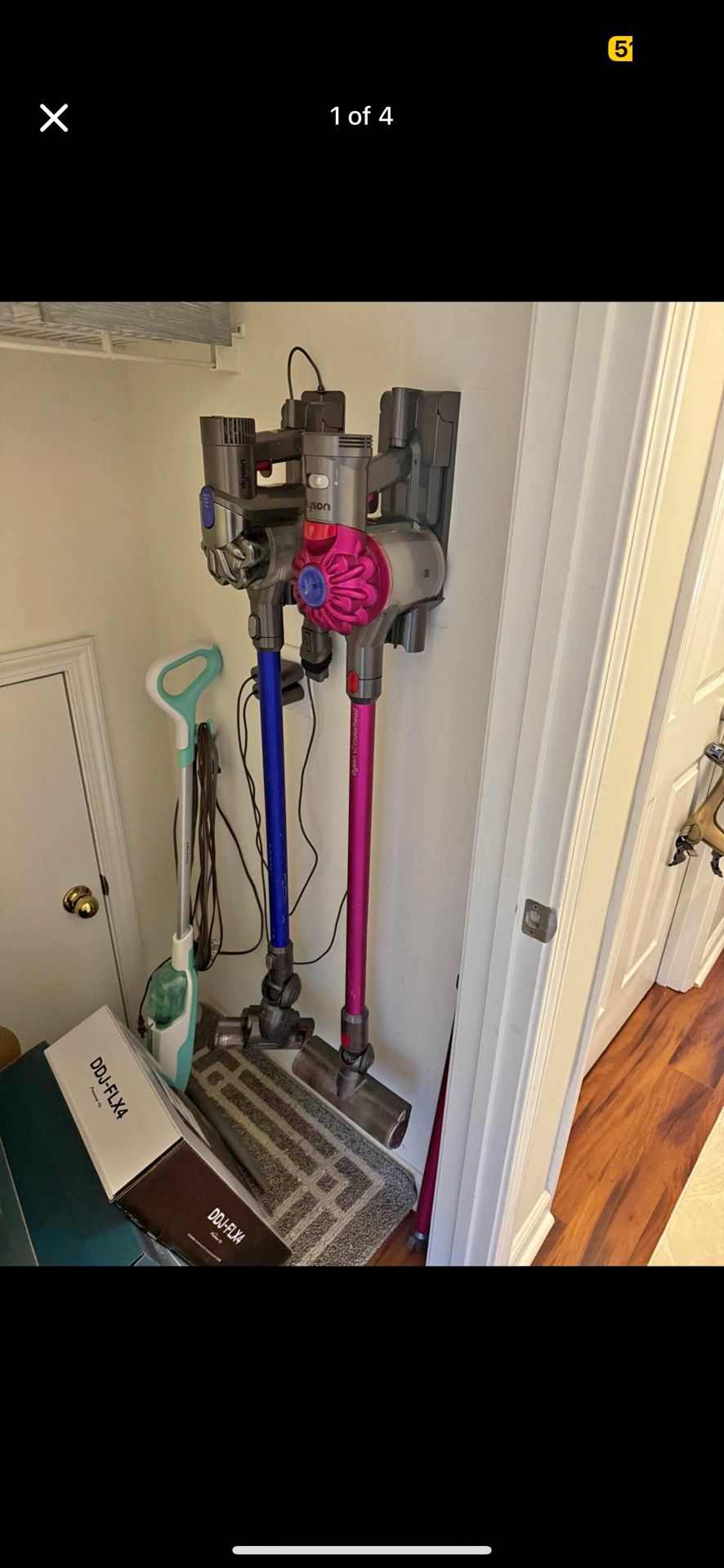 Dyson V7 Vacuum Battery & Charger 