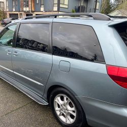 2005 Toyota Sienna 