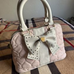 BETSEY JOHNSON HANDBAG