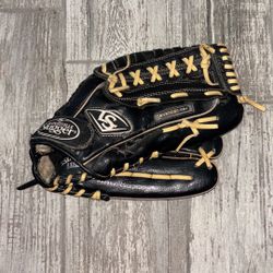 Louisville Slugger 12” Glove Black And Tan 