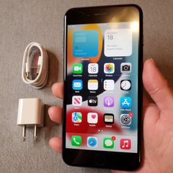 iPhone 8 Plus - UNLOCKED - Like New 