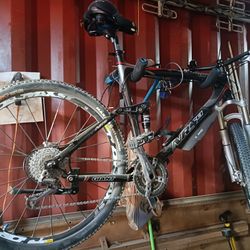 Giant NRS full-suspension mountain bike  NRS  c1