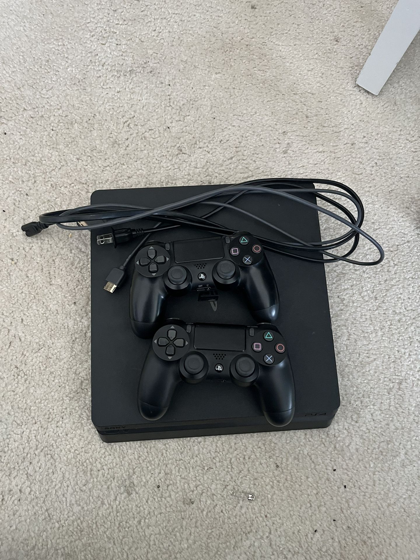 Ps4 With 2 Controllers for Sale in Herndon, VA OfferUp