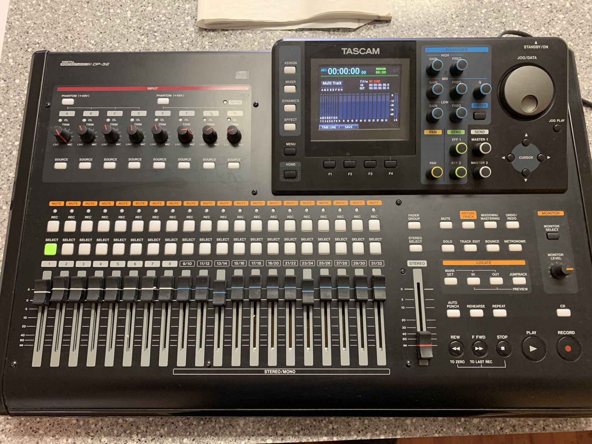 Tascam DP-32 Digital Portastudio