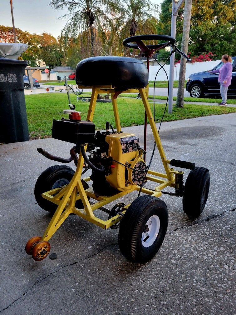 Barstool Racer