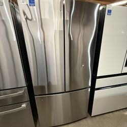 Cafe  CWE19SP2NS1 33 Inch Counter Depth French Door Smart Refrigerator