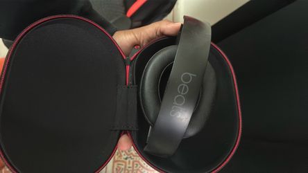 Beats Over-Ear Headphones with Case