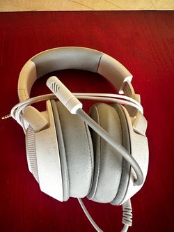 Razor White Wired Gaming Headset with Microphone
