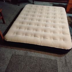 Full Size Air Mattress 