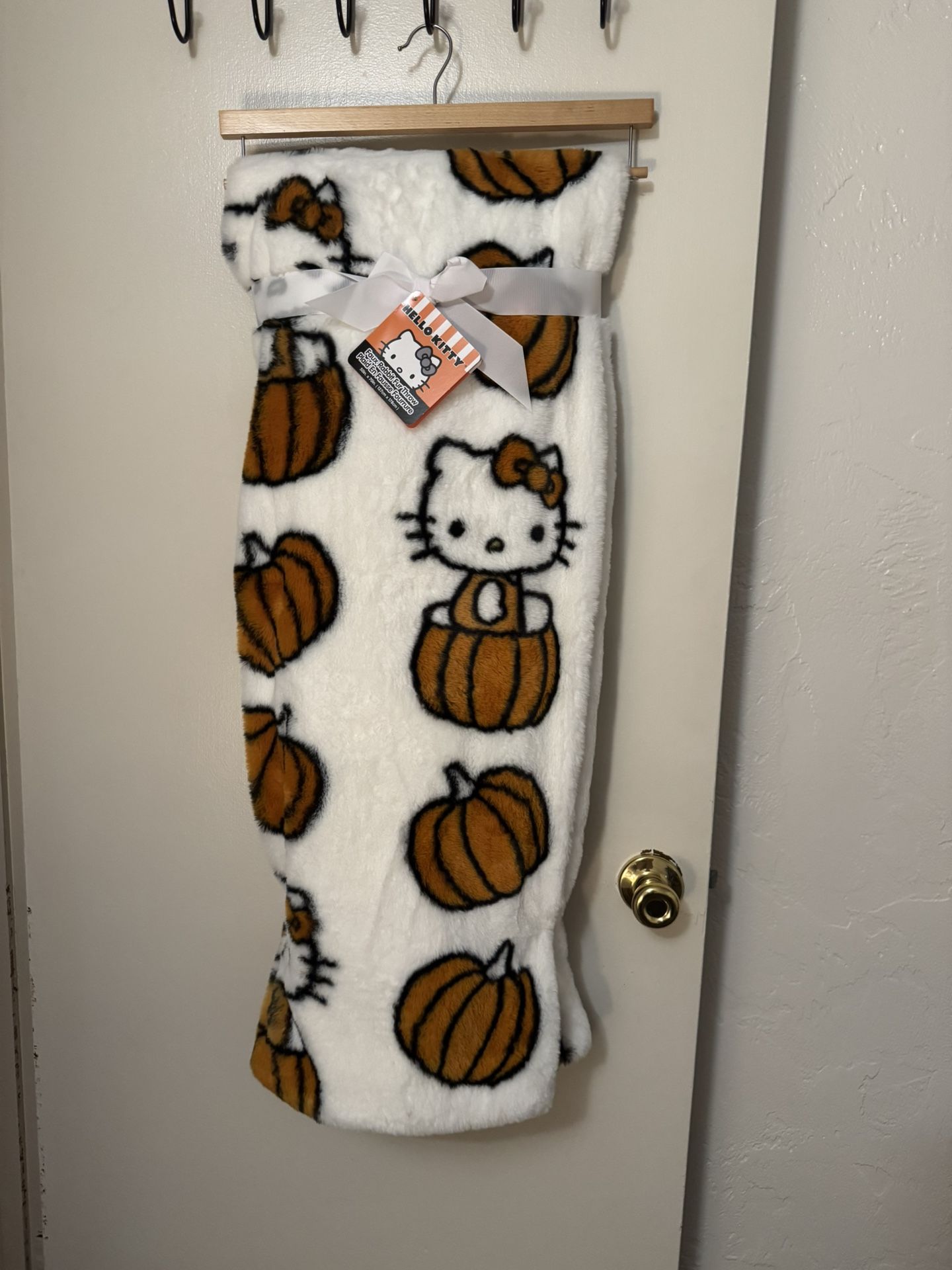 Hello Kitty Blanket